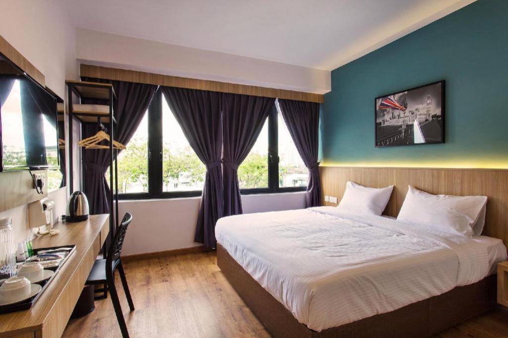 Hotel Insuna Τζόχορ Μπάχρου Εξωτερικό φωτογραφία