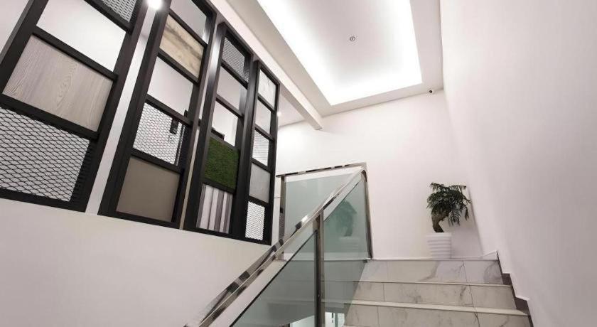 Hotel Insuna Τζόχορ Μπάχρου Εξωτερικό φωτογραφία