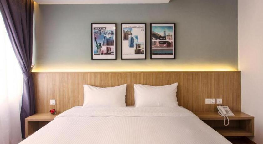 Hotel Insuna Τζόχορ Μπάχρου Εξωτερικό φωτογραφία
